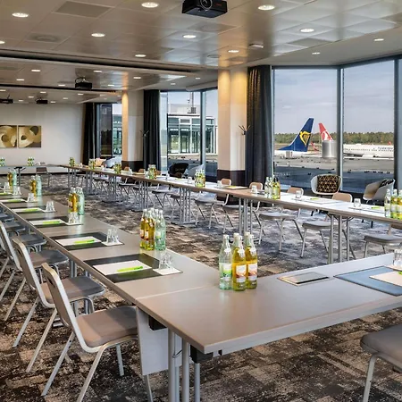 Mövenpick Hotel Nürnberg Airport-2