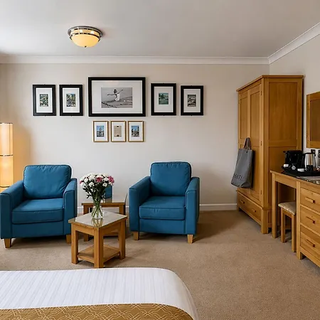 Riviera Lodge Hotel-3