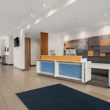 Holiday Inn Express & Suites Victoria-Colwood By Ihg-3