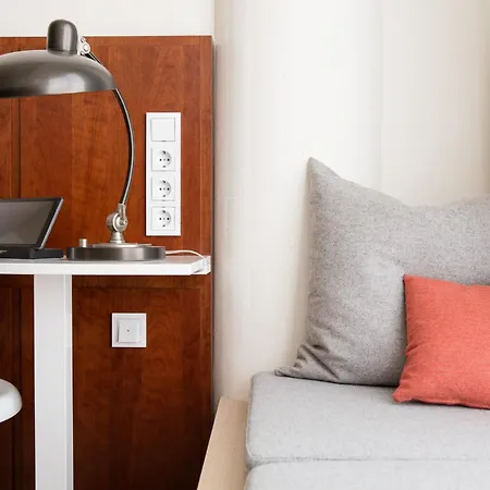 Ruby Lilly Hotel Munich By Ihg-2