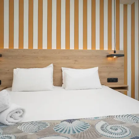 Mythic Summer Hotel-2