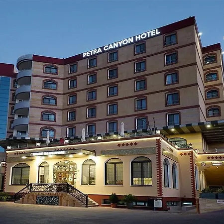 Petra Canyon Hotel-3