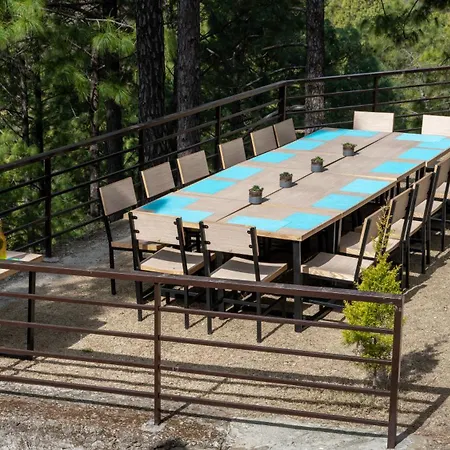 Blusalzz Escapade Resort Lansdowne-2