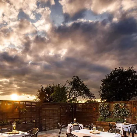 Mercure Oxford Hawkwell House Hotel-3
