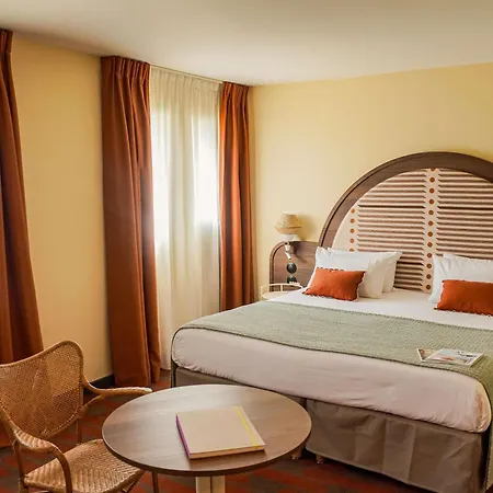 Mercure Arles Centre Arenes-3