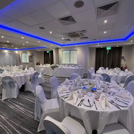 Holiday Inn Aylesbury By Ihg-3