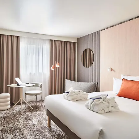 Novotel Paris 13 Porte D'Italie-3