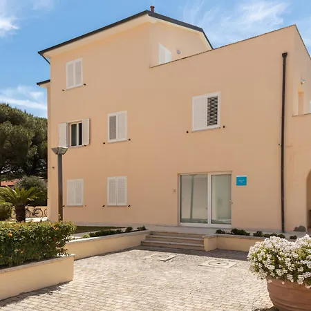 Bolgheri Marina Resort-3
