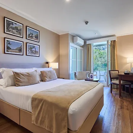 Rock Hotel-2