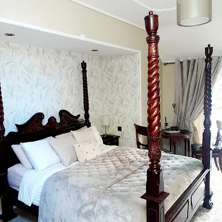 Riverside Lodge-3