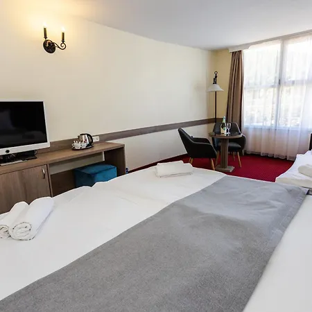 Hotel Mediterran-2