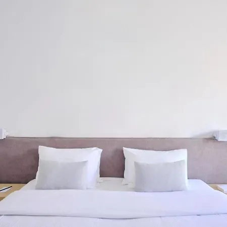 Kosmoplaz Beach Hotel-3
