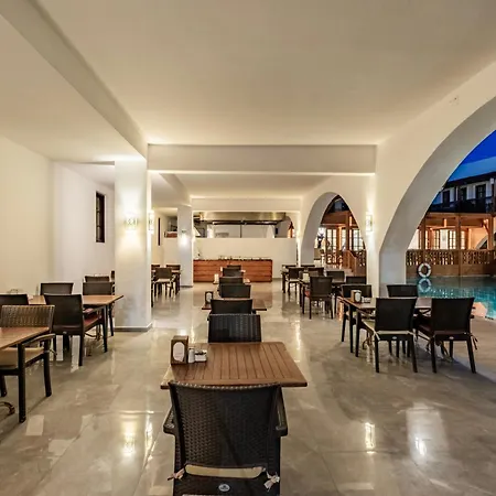 Costa Bitezhan Beach Hotel-2