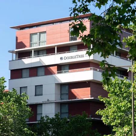 Doubletree By Hilton Paris Boulogne-3