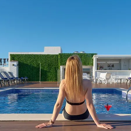 H10 Delfin - Adults Only-2