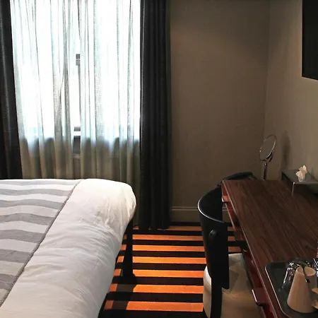 The Penny Farthing Hotel-2