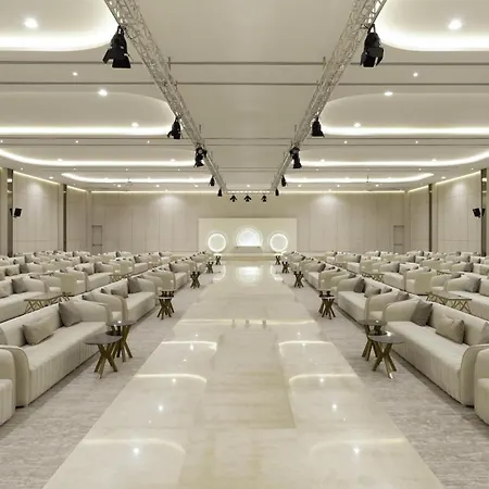 Radisson Blu Hotel, Buraidah-2