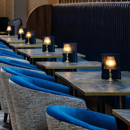 Crowne Plaza London Heathrow T4 By Ihg-2