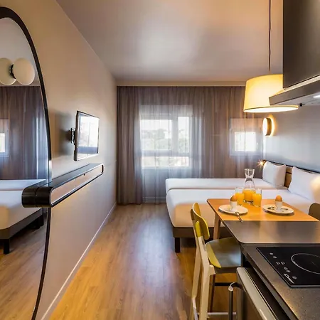 Aparthotel Adagio Access Montpellier Centre-3