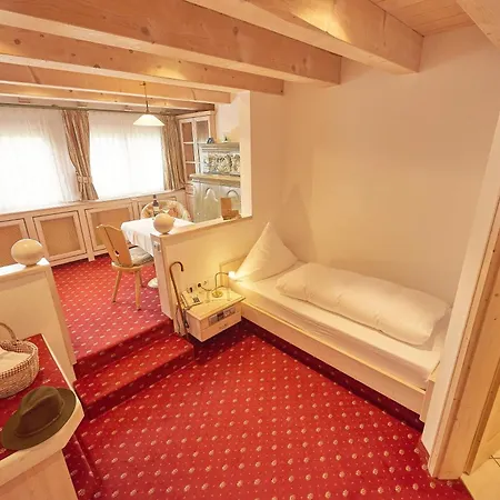 Hotel Schwarzwald-Resort Roessle-3