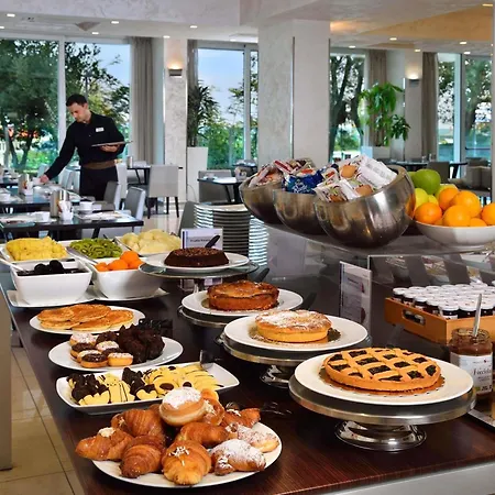 Mercure Hotel Rimini Artis-3