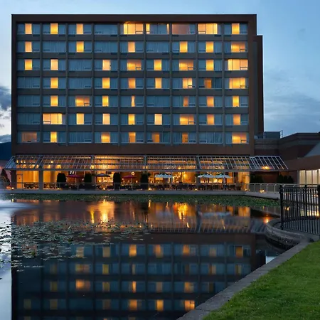 Coast Chilliwack Hotel By Apa-3