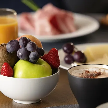 Mercure Geneva Airport-3