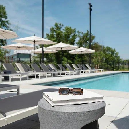 Omni Viking Lakes-3
