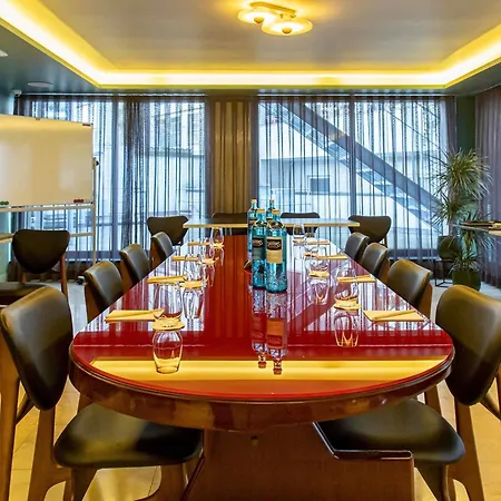MUZE Hotel Dusseldorf - Handwritten Collection-3