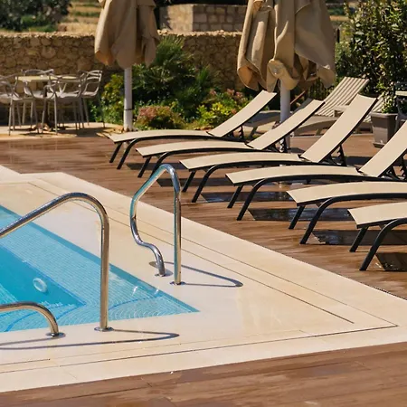 Santa Lucia Boutique Hotel-3