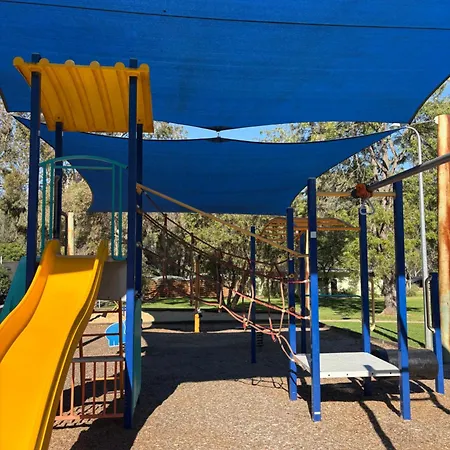 Rivergum Holiday Park-2