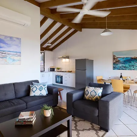 Chandlers Smiths Beach Villas-2