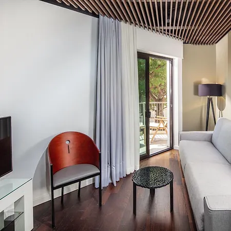 Monaco Suites Hotel-3