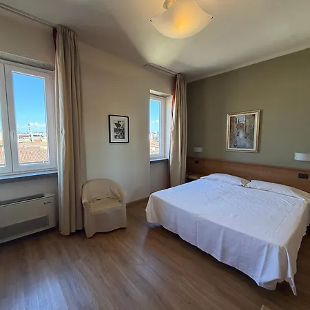 Hotel Lux-2