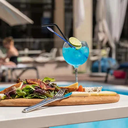 Novotel Avignon Centre-2