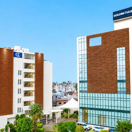 Golden Tulip Lucknow-3
