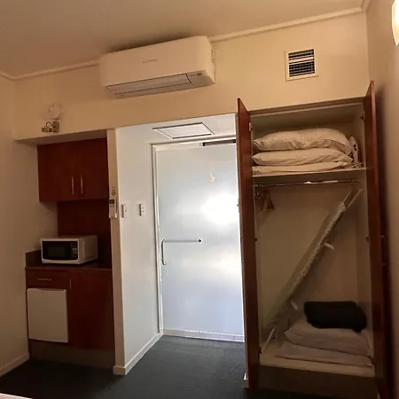 Ayr Traveller'S Motel-2