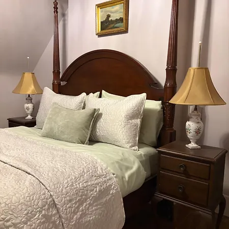 1000 Islands Bed And Breakfast-The Bulloch House-3