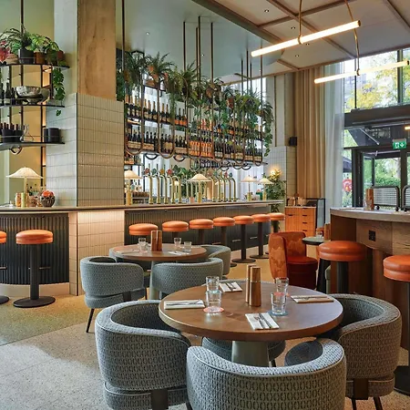 Tribe London Canary Wharf-2