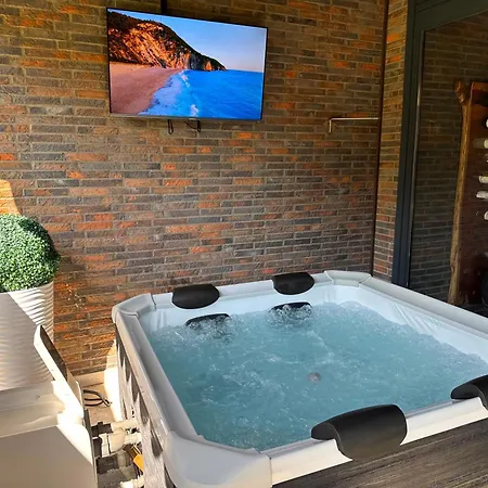Emotion Apartments- Adults Only Apartment Mit Privater Sauna Und Whirlpool-2