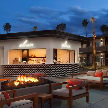 V Capri Palm Springs, A Dolce By Wyndham-3