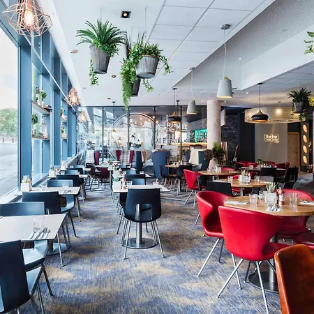 Novotel Edinburgh Centre-3