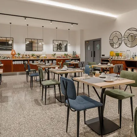 Hotel Santiago Plaza, Affiliated By Melia-3