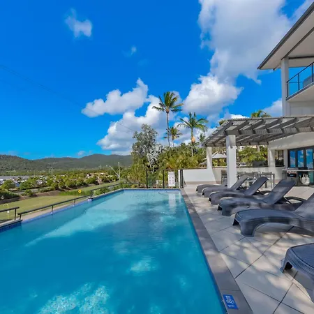 At Waterfront Whitsunday Retreat - Adults Only-2