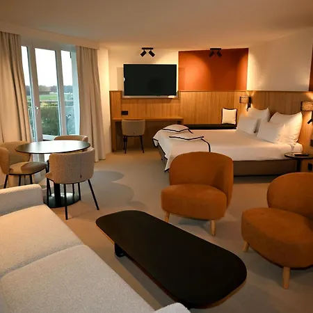 Everness Hotel & Resort-2