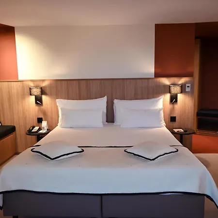 Everness Hotel & Resort-2