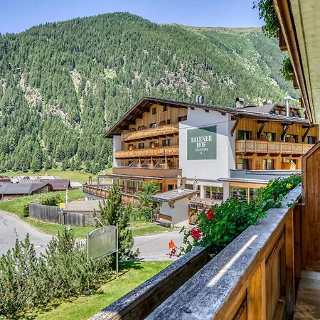 Hotel Falknerhof-3