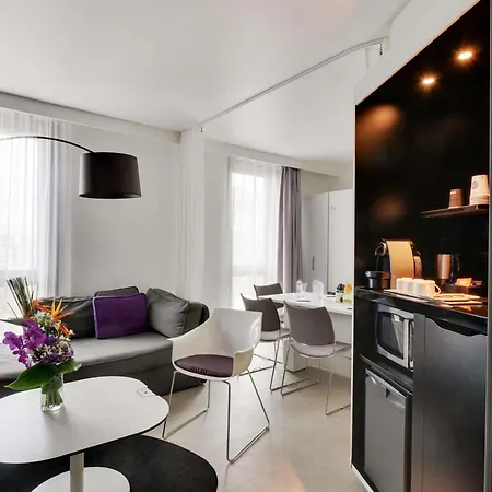 Novotel Suites Paris Issy Les Moulineaux-3