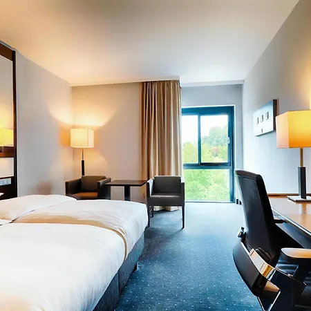 Park Inn by Radisson Lübeck-2
