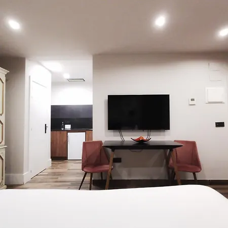 Suite 1907 Aviles-2
